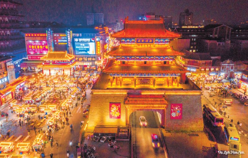 行走河南读懂中国】开封夜市复市_凤凰网